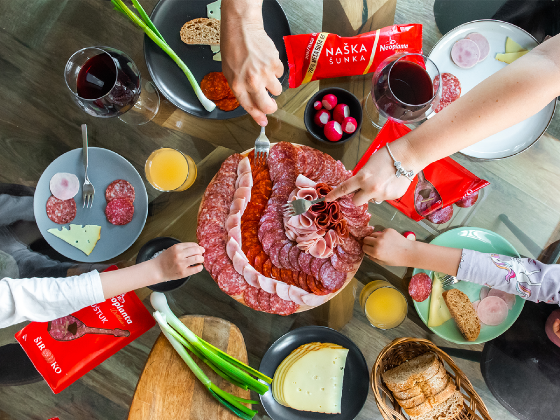 Tradicija i Inovacija u  Upravljanju  Dokumentacijom